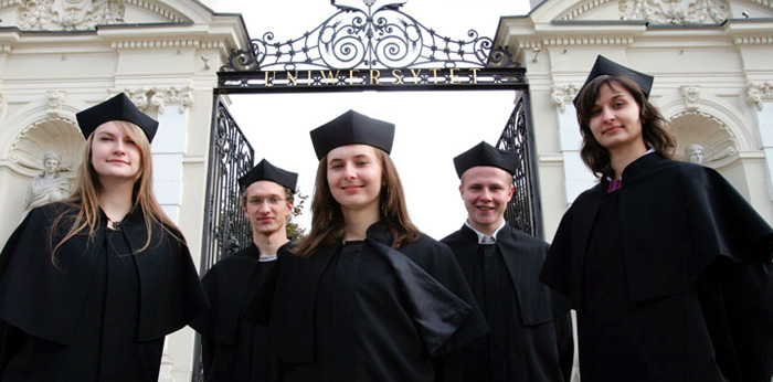 Студенты, которые получают образование в Польше